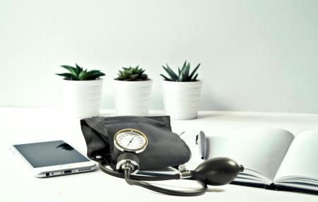 Vysoký krevní tlak nebolí, ale škodí. Odhalte ho včas Vysoký krevní tlak nebolí, ale škodí. Odhalte ho včas